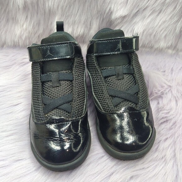Jordan Other - Nike Air Jordan Max Aura 2 Shoes Black Toddler Size 10C CN8096-005 Hook Loop